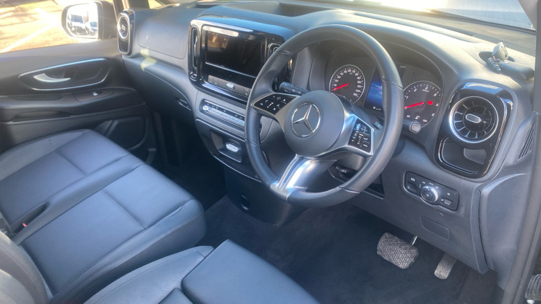 Mercedes-Benz Vito Tourer L3 Diesel Rwd 116 CDI Select 9-Seater 9G-Tronic